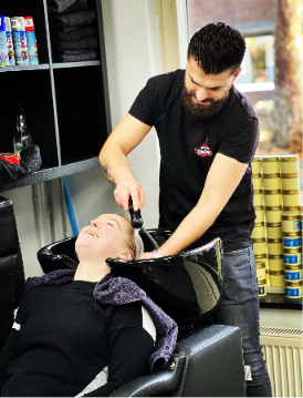 Haar wassen en verzorgen bij Kapsalon Nijkerk